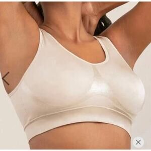 Truekind Everyday Throw-On Wireless Bralette Comfort Bra Beige Womens Medium